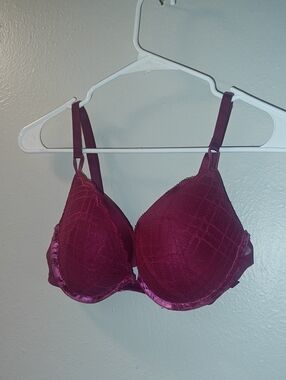 36C VS Women's Lace Push-Up Bra in Wine